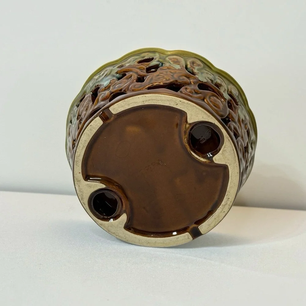 Decorative Ceramic Cutwork Brown Green Glaze Catalytic Fragrance Diffuser